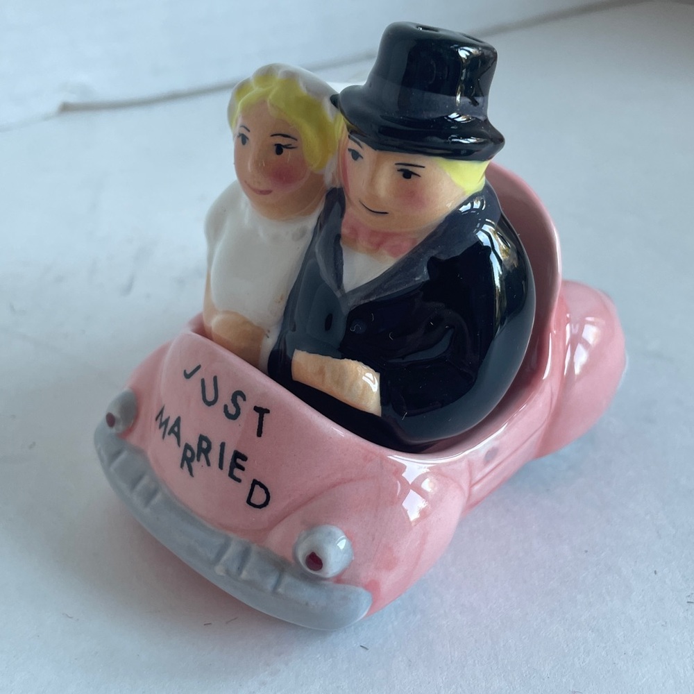 Just Married Salt & Pepper Shakers